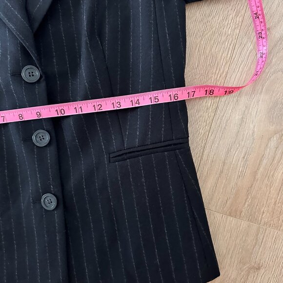 Women's 2pcs Wool Pinstriped Skirt Suit sz 8 -  Black - Picture 4 of 14